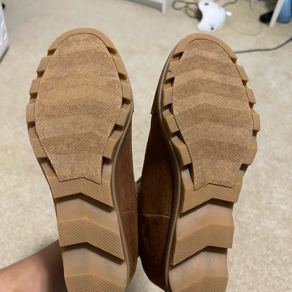 Brand new fur booties - Picture 3 of 3